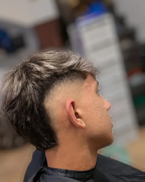 Burst fade con mèches – taglio uomo StreetBarber